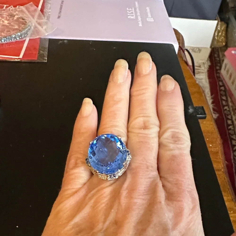 Dazzling giant blue crystal sterling silver size 6 Ring - Picture 4 of 6
